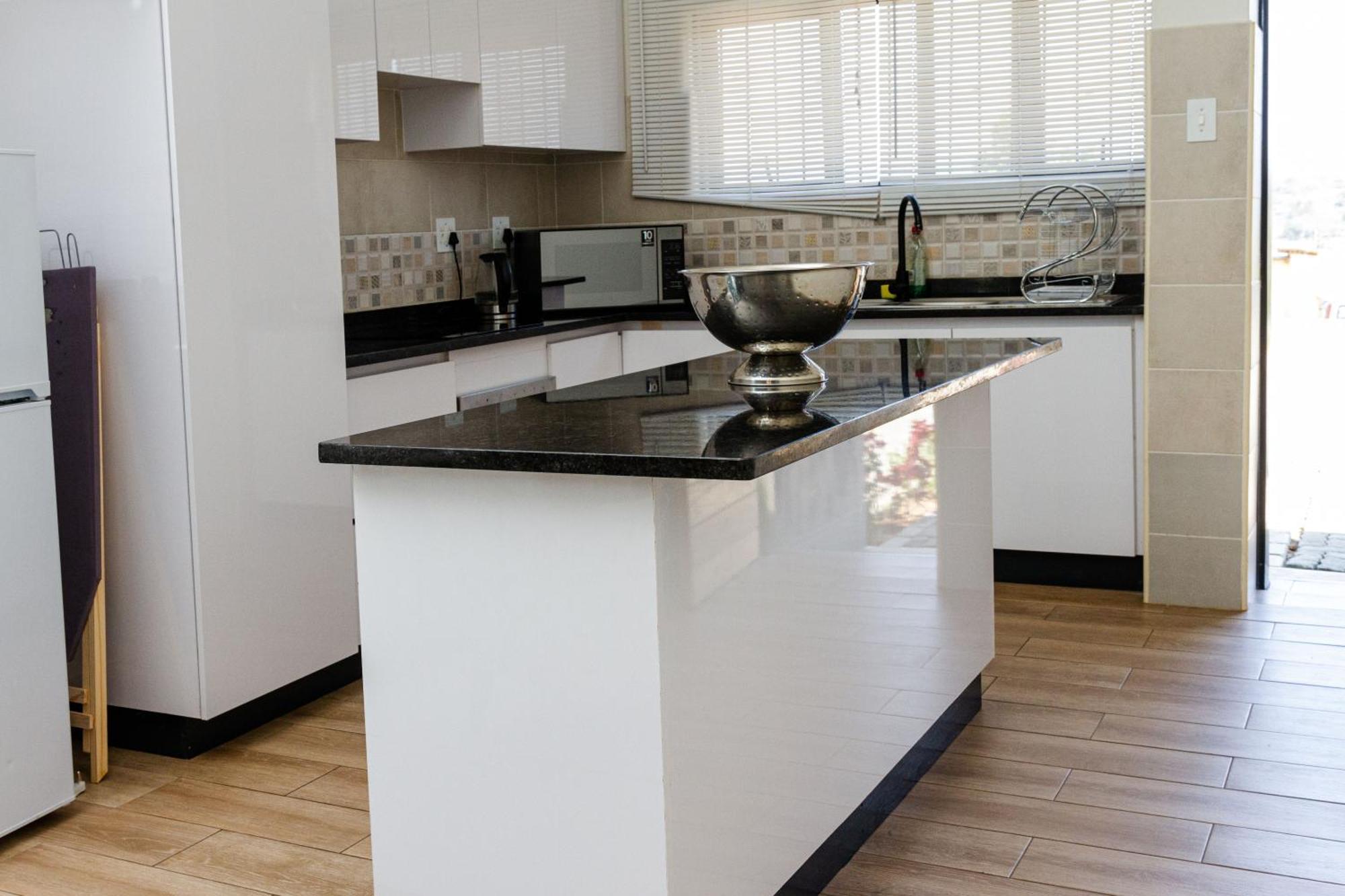 The Ultimate Lotus Apartment Manzini Ngoại thất bức ảnh